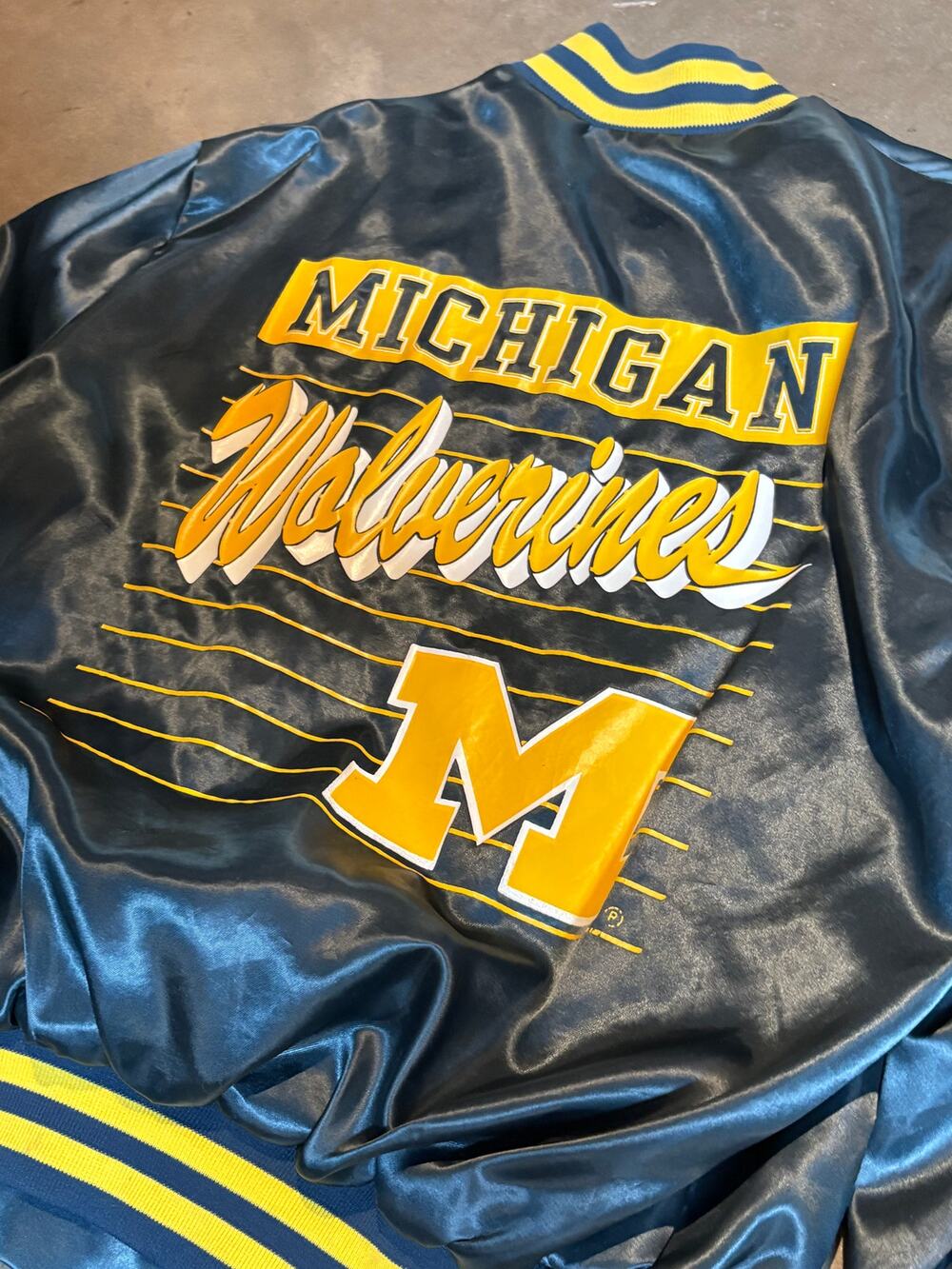 Rare Michigan Wolverines Fab Five Vintage Satin Jacket Size Men’s large